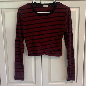 cropped long sleeved shirt